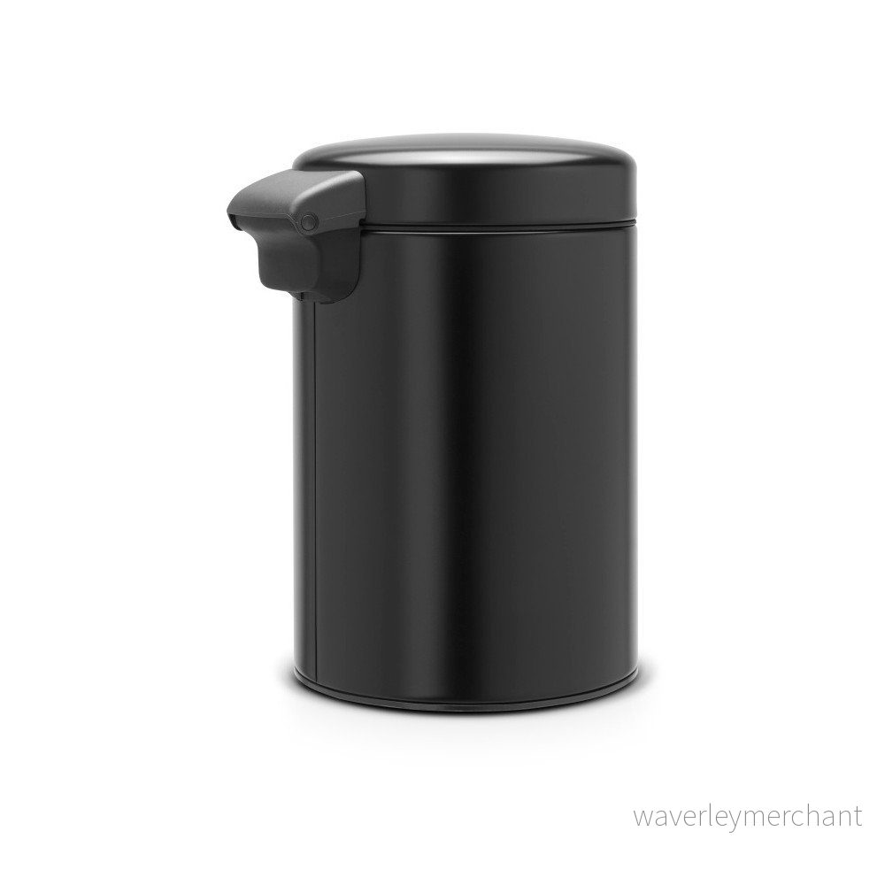 Černý nástěnný odpadkový koš Brabantia Newicon, 3 l v:1005742