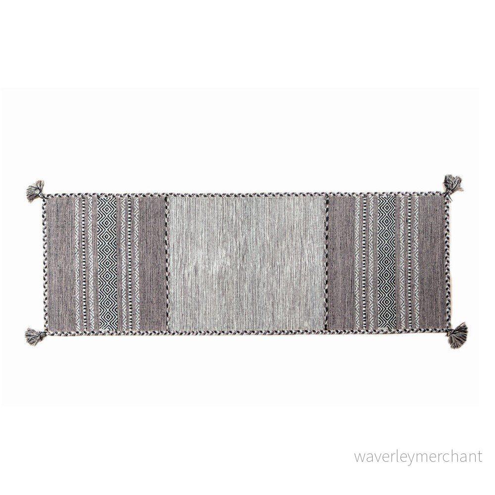 Šedý ručně tkaný běhoun Navaei & Co Kilim Tribal 508, 240 x 60 cm v:917288