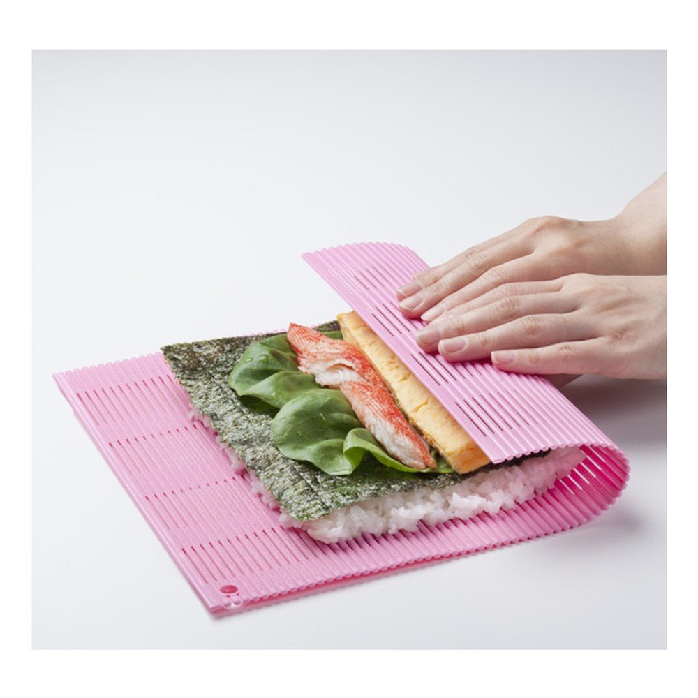 Růžová podložka na přípravu sushi Tokyo Design Studio Sushi, 24 x 24 cm v:1281580