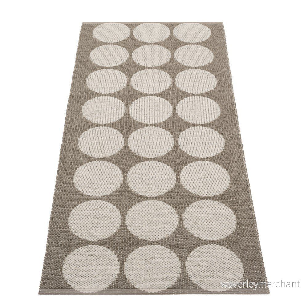 Hnědo-béžový vnitřní a venkovní běhoun 70x160 cm Hugo Walnut Linen – Pappelina v:1733260