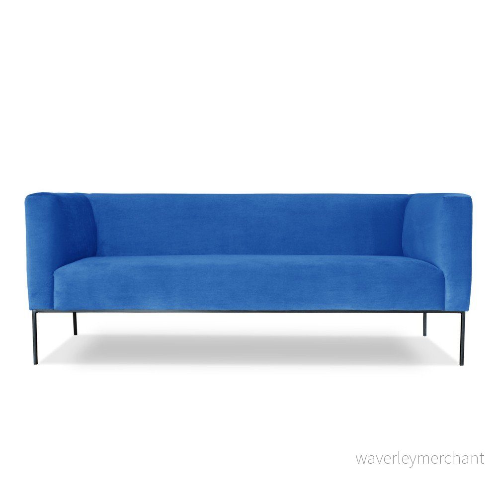 Světle modrá trojmístná pohovka Windsor & Co. Sofas Neptune v:762484