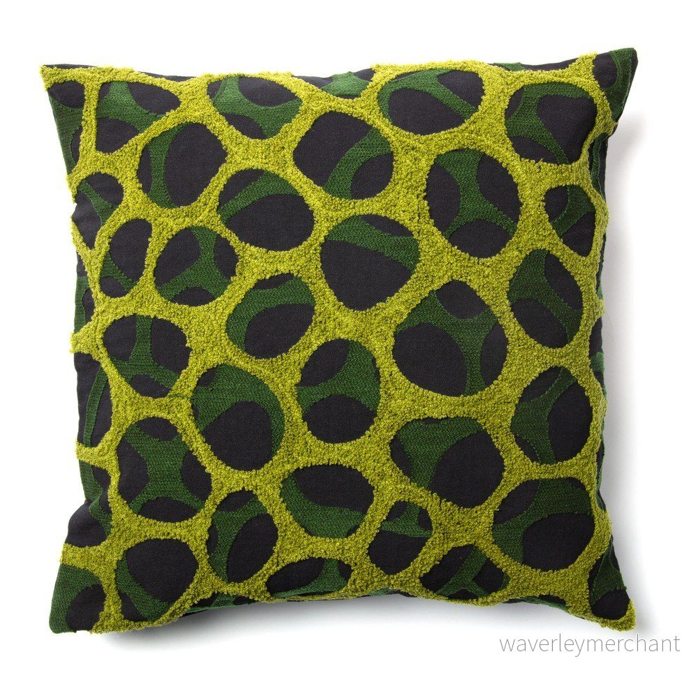 Černo-zelený povlak na polštář Kave Home Adila, 45 x 45 cm v:1302416 Černo-zelený povlak na polštář Kave Home Adila, 45 x 45 cm v:1302416
