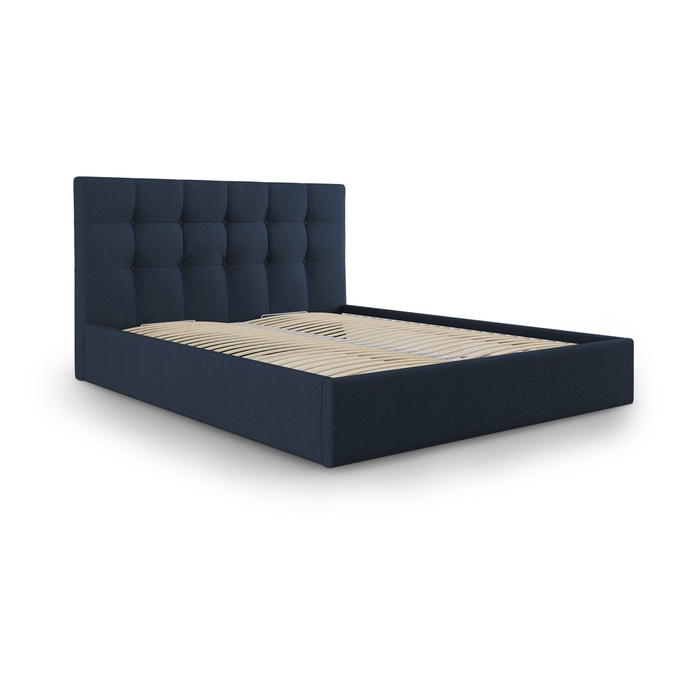 Tmavě modrá čalouněná dvoulůžková postel s úložným prostorem s roštem 180x200 cm Nerin – Mazzini Beds v:1421039