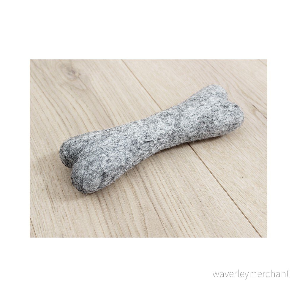 Ocelově šedá zvířecí vlněná hračka ve tvaru kosti Wooldot Pet Bones, délka 22 cm v:1341243