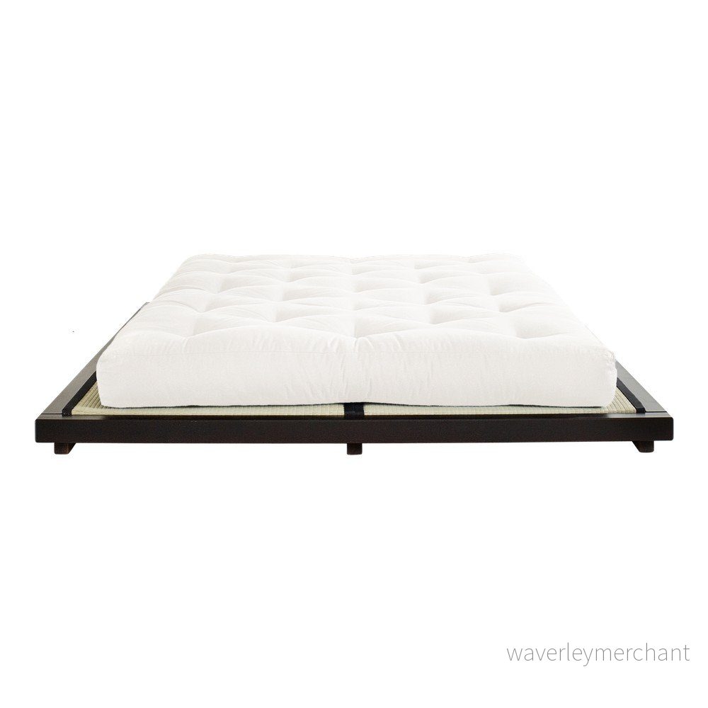 Dvoulůžková postel z borovicového dřeva s matrací a tatami Karup Design Dock Double Latex Black/Natural, 140 x 200 cm v:1308972