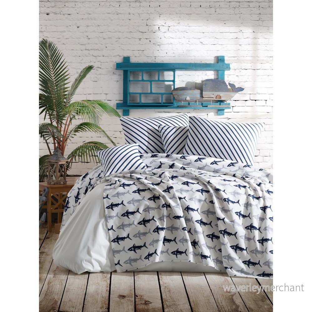 Set přehozu a 2 povlaků na polštáře EnLora Home Shark Dark White, 200 x 235 cm v:1332462