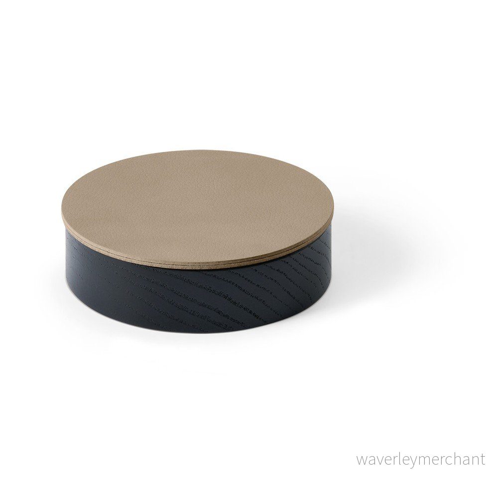 Černý/hnědý dřevěný/z eko kůže úložný box s víkem/dekorativní ø 11x3,5 cm Circle Nupo – LIND DNA v:1788010