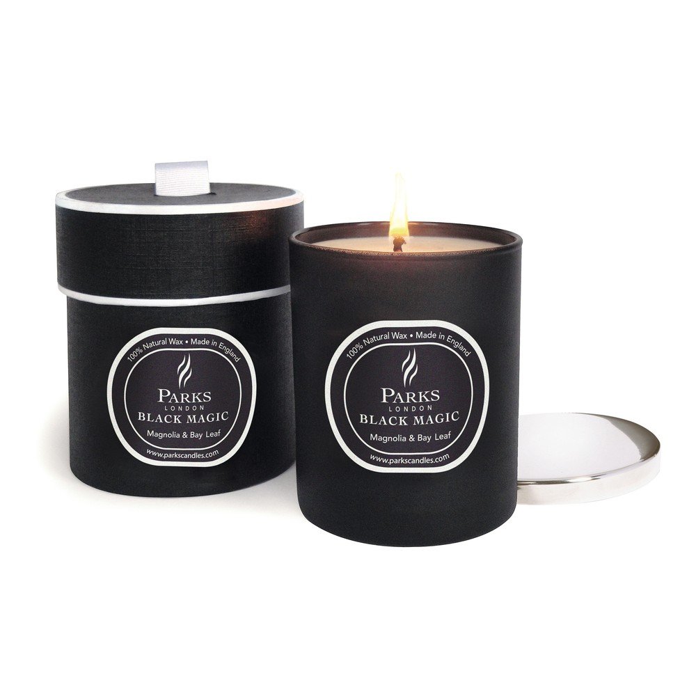 Svíčka s vůní magnolie a bobkového listu Parks Candles London Magic, 50 hodin hoření v:690828